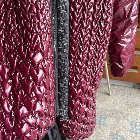Unique designer puffer jacket/coat - Picture 11 of 15